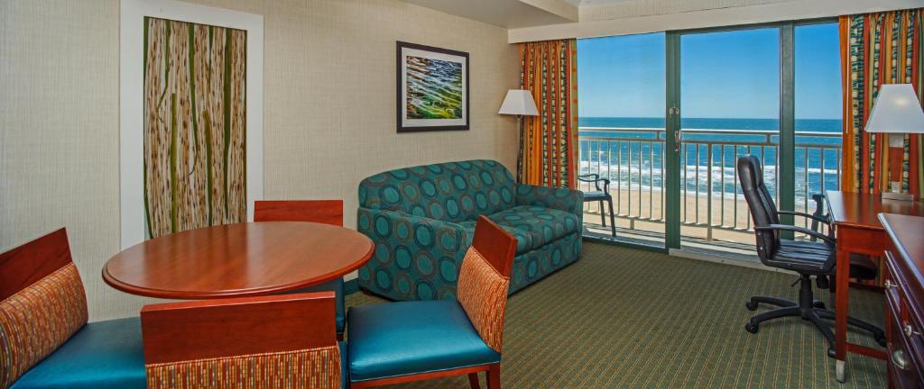 Popular attractions Area Nearby Property